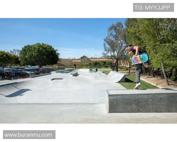 深圳滑板队的速度之旅：探索滑板运动的极限与魅力